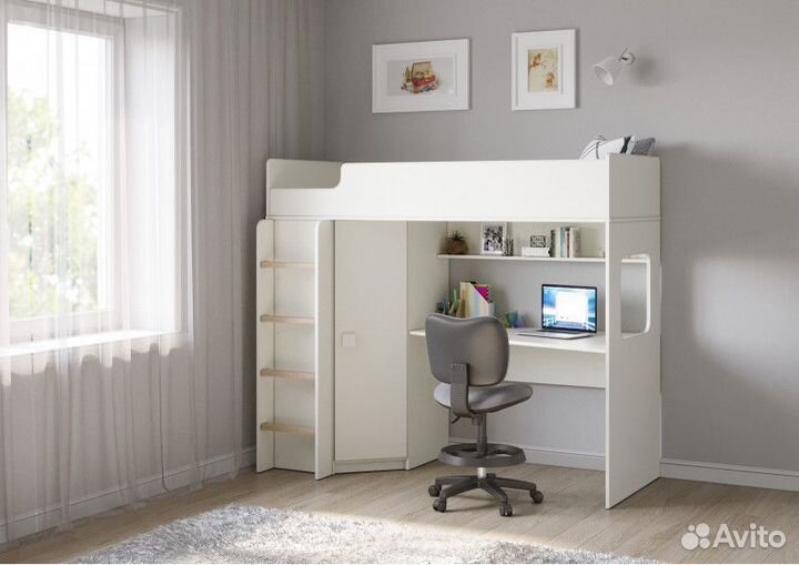 Кровать чердак со столом и шкафом