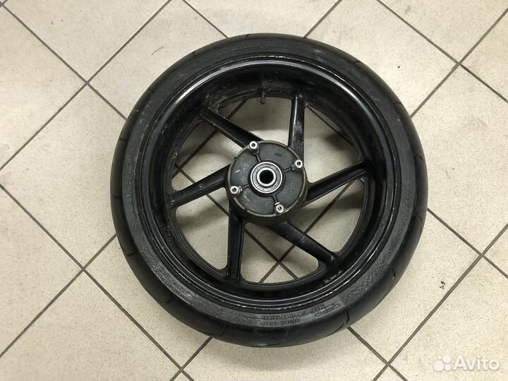 Заднее колесо Honda VTR 1000 sp-1