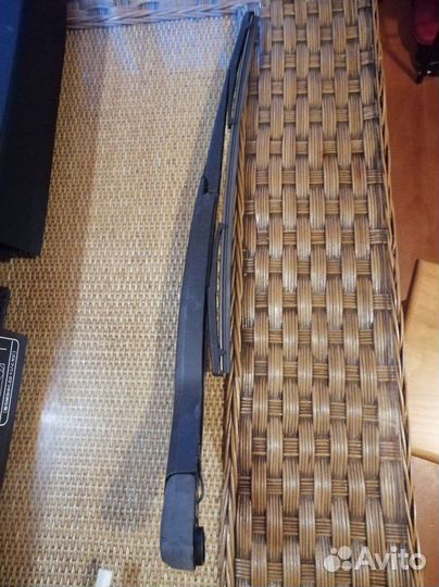 Крышка багажника Приус 20