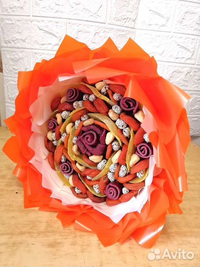 Букет из сухофруктов