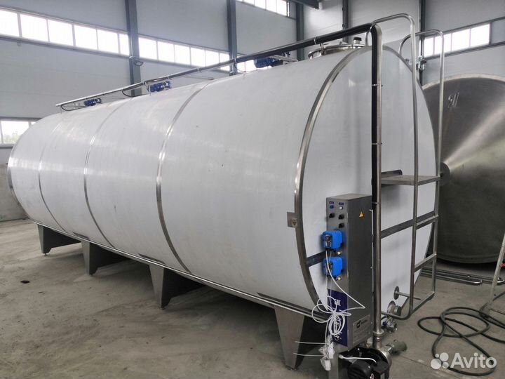 Охладитель молока 10000л