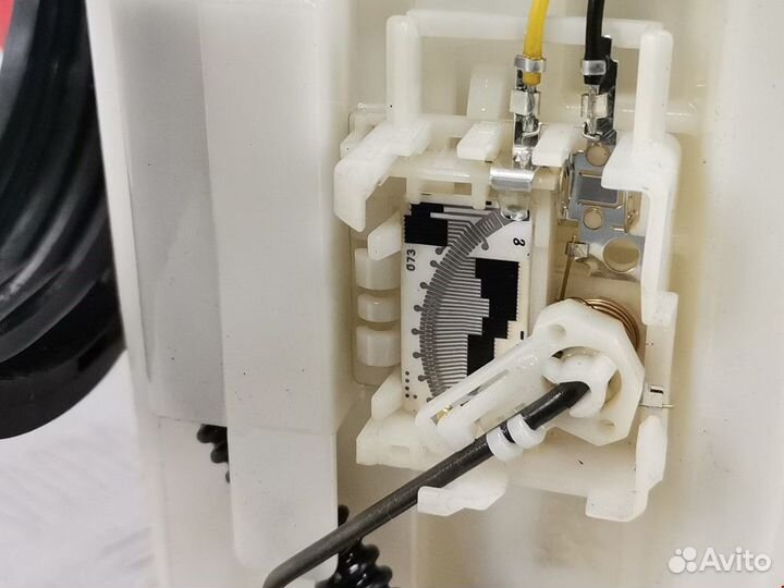 Датчик уровня топлива Honda Civic 8 2008