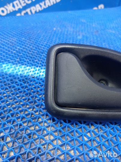 Внутренняя ручка двери Renault Logan седан K7MF710