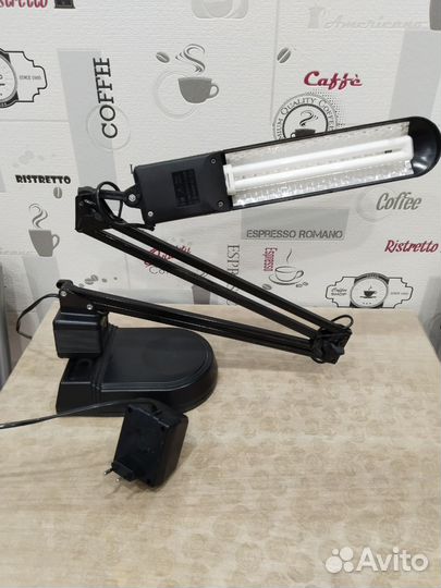 Лампа настольная