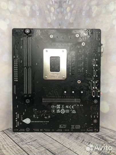 Новая материнская плата MSI PRO H610M-E DDR4