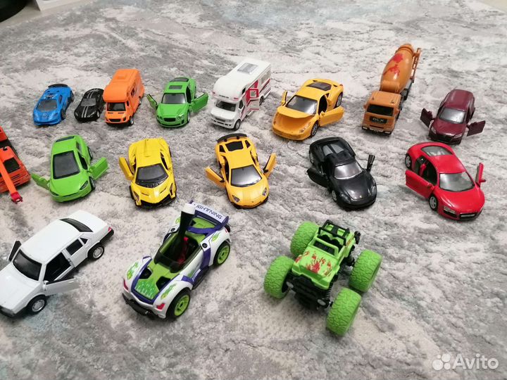 Машинки пакетом 17шт