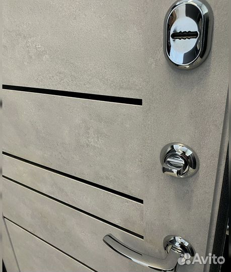 Дверь входная с терморазрывом