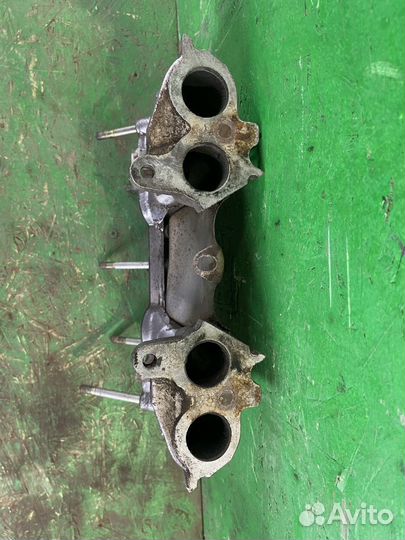 Коллектор впускной ваз 21099