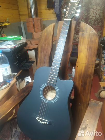 Продам гитару