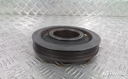 Шкив коленвала демпферный дизельный audi A6 C6 (ZM