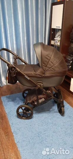 Коляска Pituso Comfort Plus 2 в 1