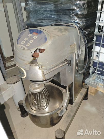 Миксер планетарный electrolux xbe10
