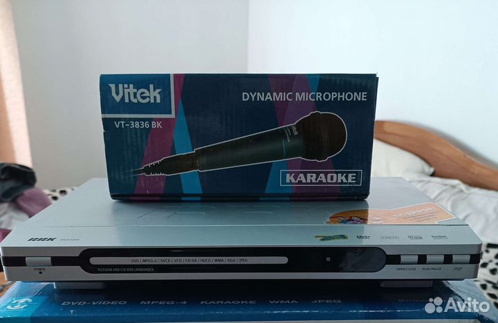 Караоке DVD плеер BBK + микрофон