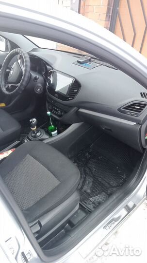 LADA Vesta 1.8 AMT, 2017, 80 500 км