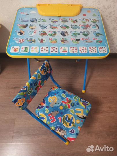 Детский стол и стул