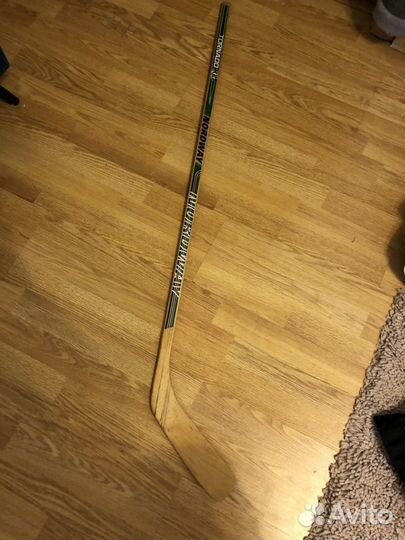 Клюшка хоккейная
