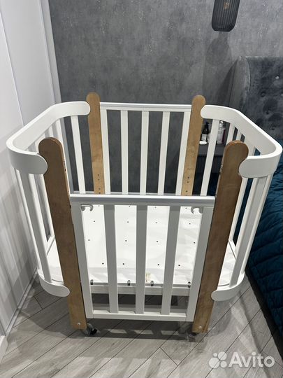 Кроватка детская с маятником (+матрас)