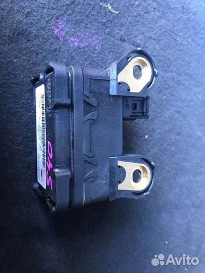 Датчик ускорения Volvo S40