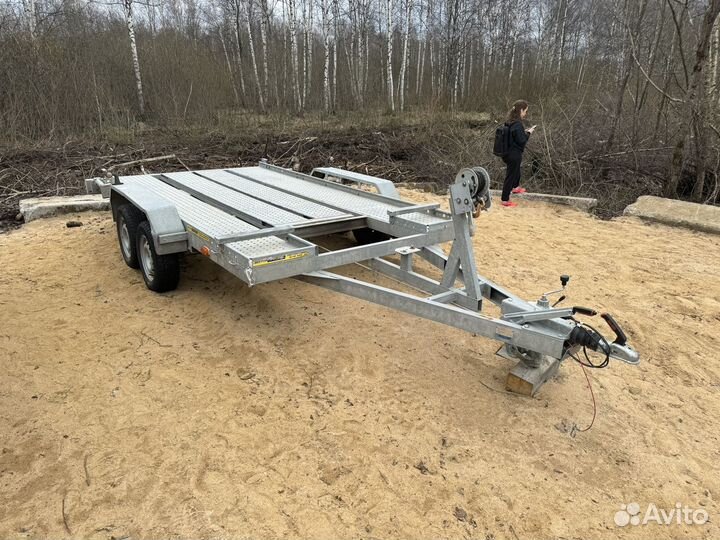 Прицеп лав 81021а лафет