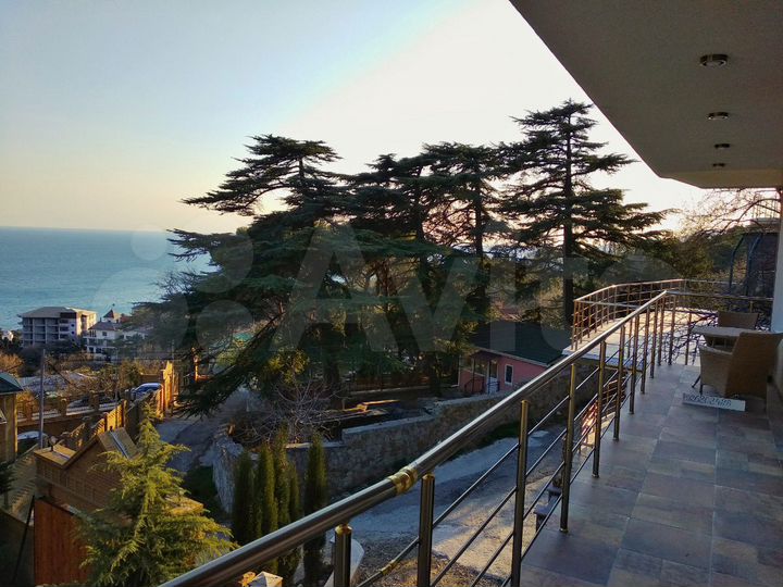 2-к. квартира, 55 м², 3/3 эт.