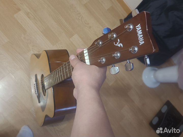 Акустическая гитара yamaha f310 бу