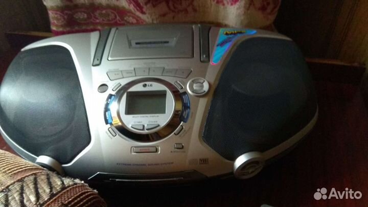 Бумбокс LG тусклый дисплей на запчасти