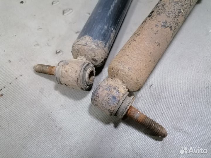 Амортизаторы задние Renault Megane II 2003-2009