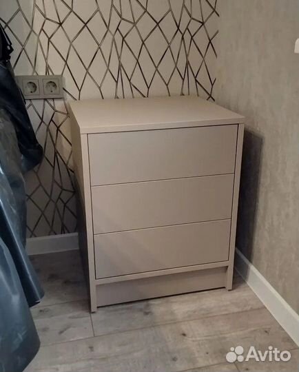 Тумба прикроватная