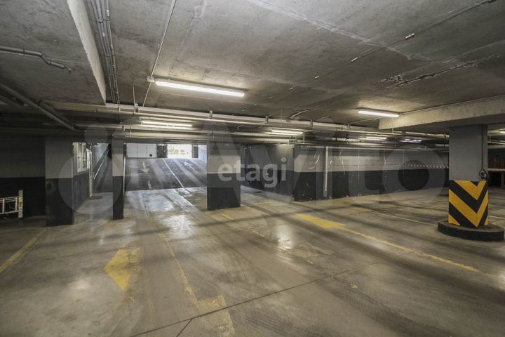 Машиноместо