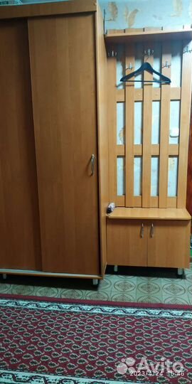 Продам шкаф прихожая