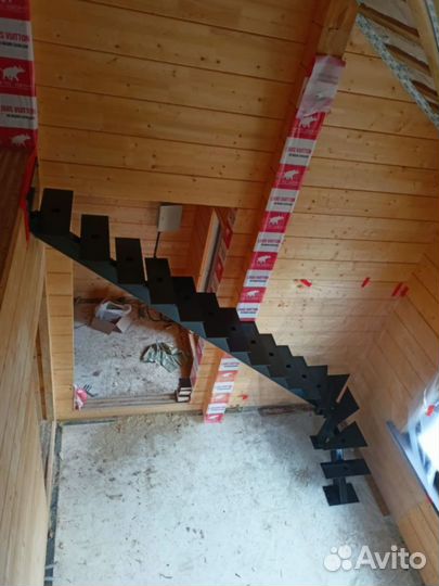 Лестница металлическая