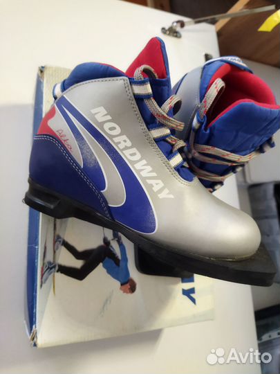 Лыжные ботинки детские 31 р