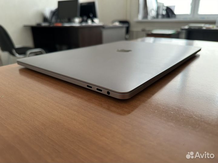 Apple MacBook Pro 15 2016