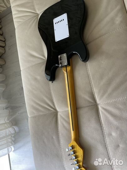 Реплика Фендер стратокастер