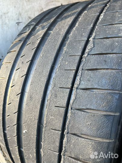 Michelin Pilot Sport 4 S 275/35 R21 и 315/30 R21