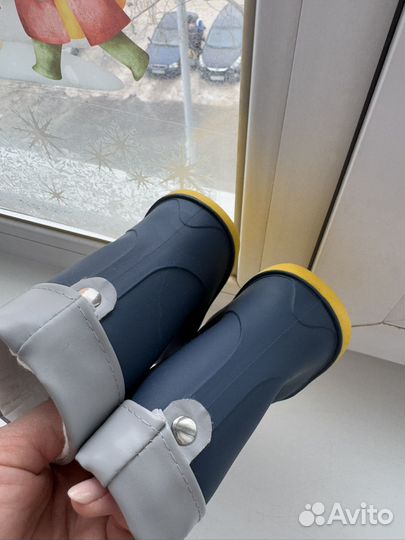 Резиновые сапоги для мальчика 22