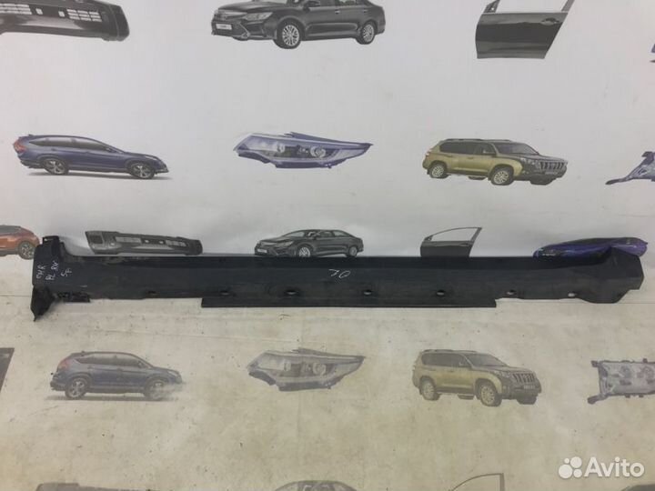 Накладка порога правая Toyota C-Hr