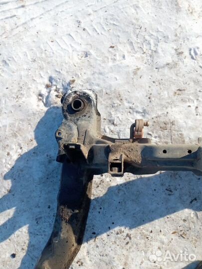 Подрамник передний Hyundai Santa Fe classic G6BA