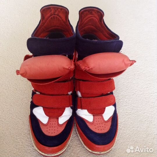 Кроссовки на танкетке(сникерсы)