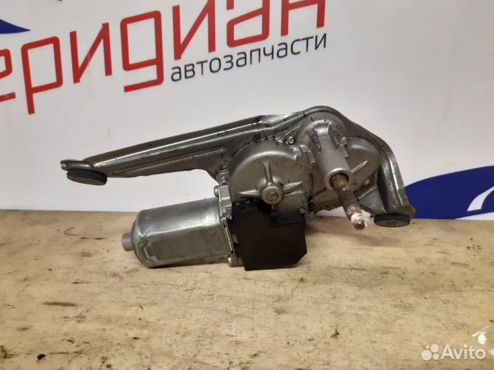 Моторчик стеклоочистителя задний Toyota Avensis