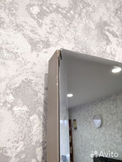 Межкомнатная дверь скрытого монтажа