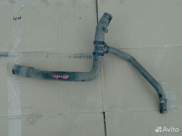 Патрубок радиатора Renault Logan 1 1.6 K7M 2011