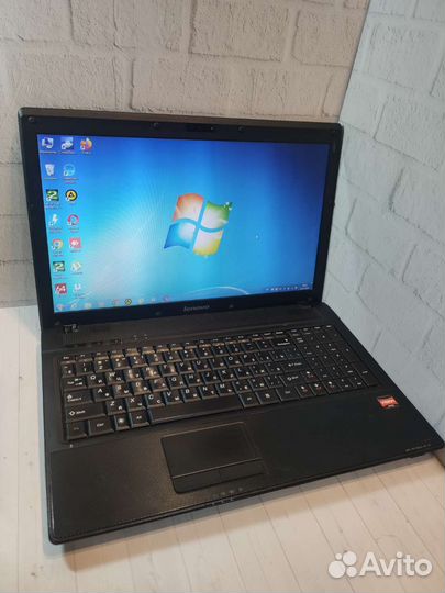 Ноутбук Lenovo 4 ядра 4/240Гб SSD/Озу 4гб