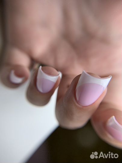 Маникюр, педикюр. Наращивание ногтей