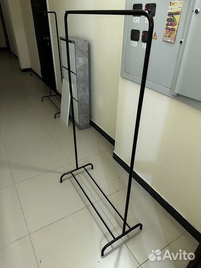 Вешалка для одежды напольная