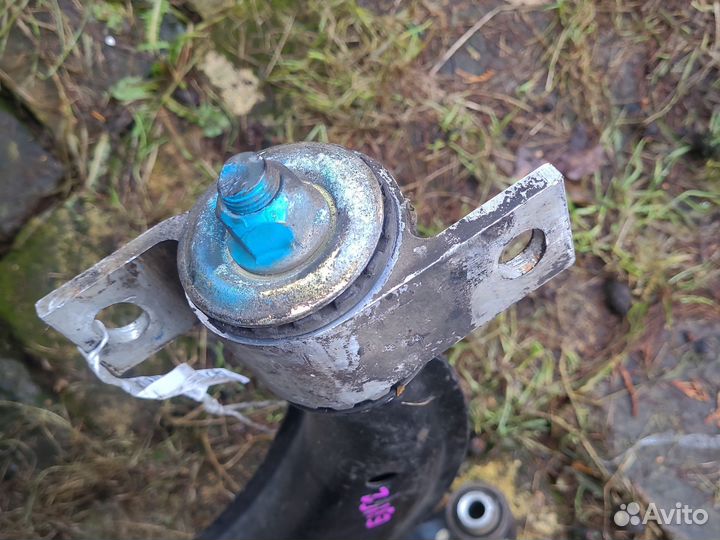 Рычаг правый subaru impreza gg