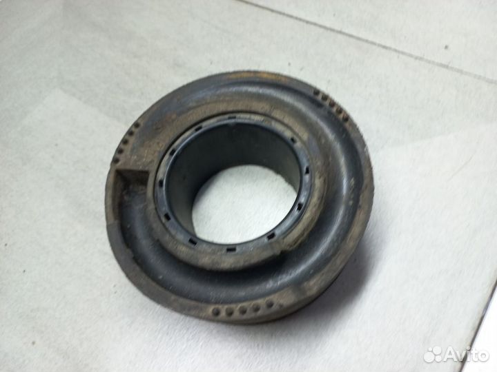 Проставка пружины передней