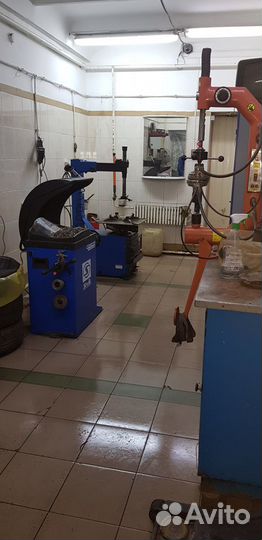 Шиномонтажник мастер шиномонтажа