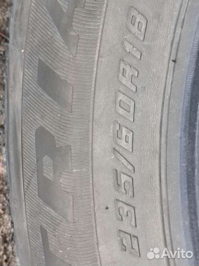 Triangle TR257 235/60 R18