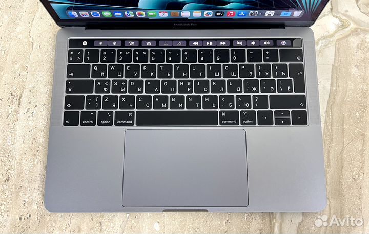 MacBook Pro 13 2019 (Core i5/ 8 гб/ SSD)